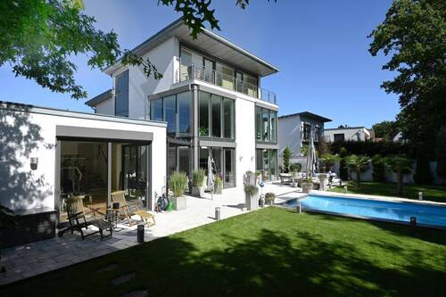 Architektonisches Schmuckstück - Einfamilienhaus mit 350,00 m&sup2; in Schwarzenbruck zum Kaufen