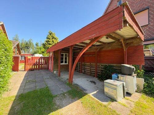 Carport mit Abstellraum - 