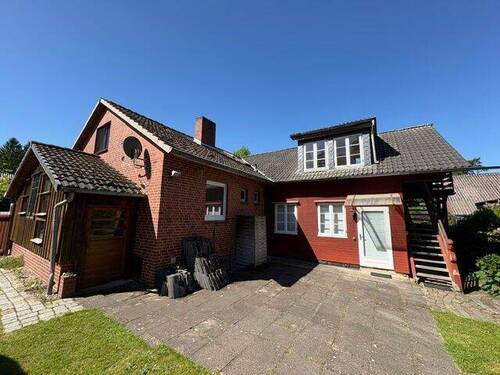 Ansicht Eingang Appartement und OG-Whg. - 7 Zimmer Mehrfamilienhaus, Wohnhaus zum Kaufen in Schneverdingen