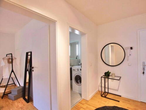 Flur - Etagenwohnung mit 58,00 m² in Köln zum Kaufen