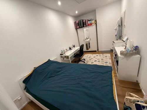 Zimmer mit Möbel - 3 Zimmer Etagenwohnung in Frankfurt am Main