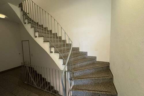 Impression Hausgang - Halle in Bergkirchen zur Miete