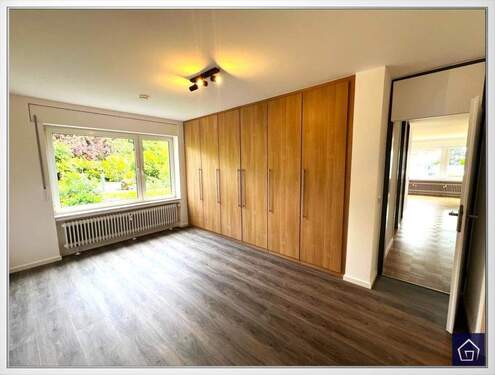 Schlafzimmer - 4 Zimmer Etagenwohnung in Bad Soden am Taunus