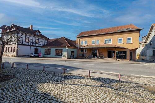 Frontansicht - Wohn-Geschäftshaus - teilweise vermietet