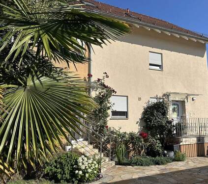 IMG_3870.jpg - Gepflegte 3,5-Zimmer Dachgeschoss-Wohnung mit Galerie in Langenargen am Bodensee!!