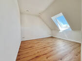 BSP. Schlafzimmer mit Ankleide DG - 