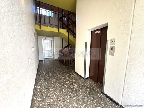 Eingangsbereich - 3 Zimmer Etagenwohnung in Essen / Horst