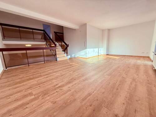 Wohnzimmer.jpeg - 2 Zimmer Etagenwohnung in Nürnberg