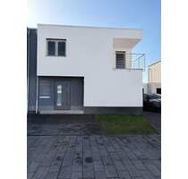 Provisionsfrei! Modernes, exklusives Wohlfühl-Einfamilienhaus für die gehobenen Ansprüche! - Euskirchen Flamersheim