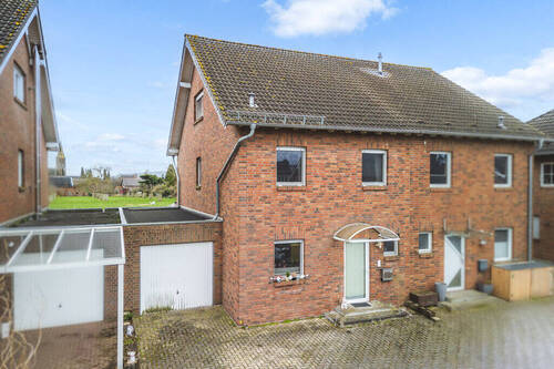 Titelbild - Titz -Ameln! Doppelhaushälfte mit Platz für die ganze Familie