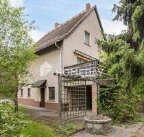 Ein Haus für viele Lebensentwürfe - fünf Zimmer auf zwei Ebenen - Dresden Klotzsche