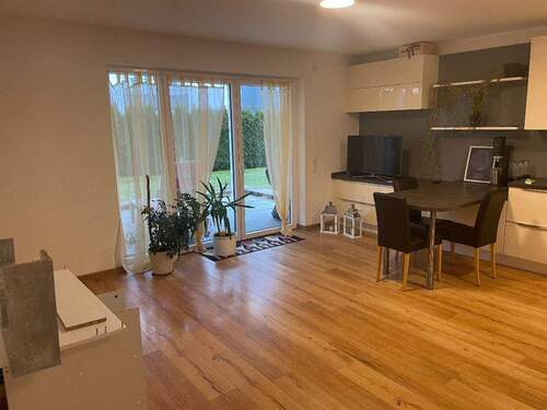 Wohnzimmer - 2 Zimmer Terrassenwohnung in Stockach