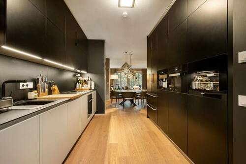 Blick ins Wohnzimmer - 