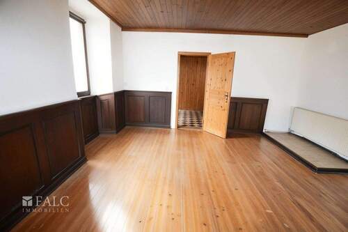 Wohnzimmer EG Vorderhaus - 