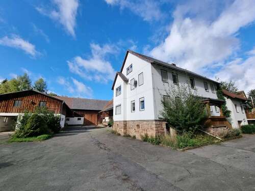 3-Seiten-Hof - Mehrfamilienhaus, Wohnhaus mit 340,00 m&sup2; in Lautertal zum Kaufen