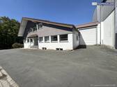 Eingang / Halle - 2 Zimmer Mehrfamilienhaus, Wohnhaus in Salzkotten
