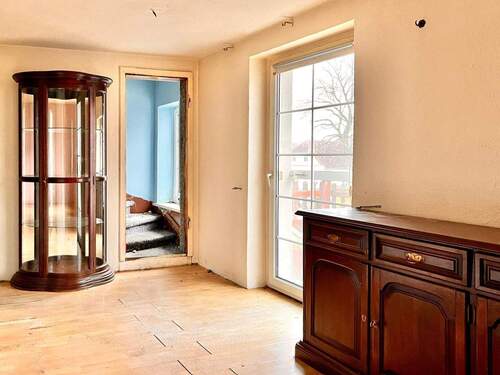 Wohnzimmer - 5 Zimmer Reihenendhaus in Schkopau