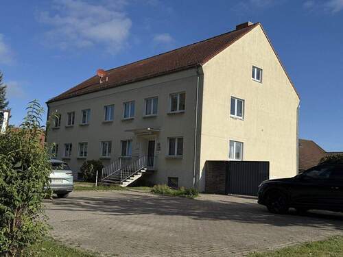 Aussenansicht - Großes Büro mit Küche und Parkmöglichkeiten