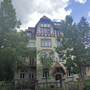 Außenansicht straßenseitig 02 - 2 Zimmer Etagenwohnung zum Kaufen in Dresden