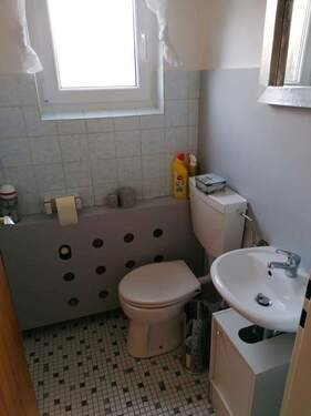 Gäste WC - 4 Zimmer Einfamilienhaus zum Kaufen in Wittmund