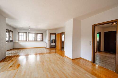 Bild 2 - 6 Zimmer Mehrfamilienhaus, Wohnhaus zum Kaufen in Gernsbach / Reichental