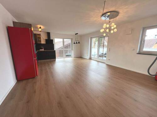 Wohnzimmer - 3 Zimmer Terrassenwohnung zur Miete in Egmating