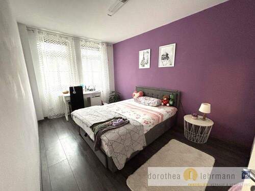  OG Schlafzimmer (2) - 