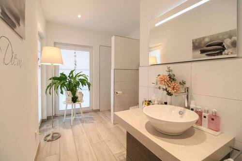 Gäste Badezimmer EG - 