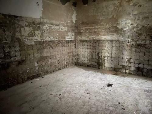 Innenansicht z.Z. entkernt - 