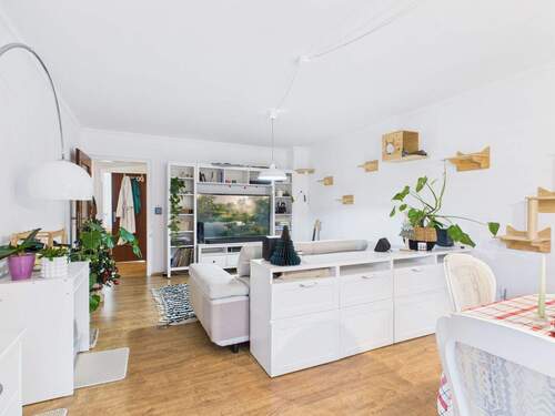 Wohn,- und Essbereich - Etagenwohnung mit 79,90 m&sup2; in Hamburg zum Kaufen