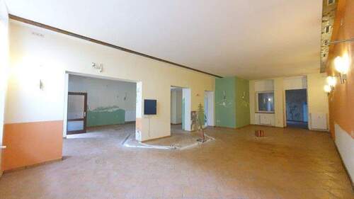 IMG-20231020-WA0016 (Klein) - großes Gewerbe im Erdgeschoss mit Stellplatz in zentraler Lage in Görlitz !