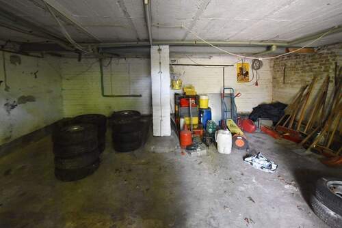 KG Garage.jpg - 