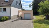 Garageneinfahrt - 6 Zimmer Einfamilienhaus zum Kaufen in Porta Westfalica