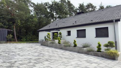 Bild 1 - Unterkellertes Einfamilienhaus mit luxuriöser Innenausstattung am Waldrand zu verkaufen