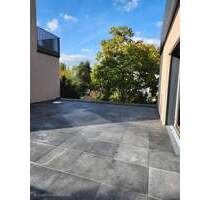 Rodgau-Jügesheim - Neubau-Erstbezug - Topmoderne 4 Zi. Whg. mit EBK, Terrasse + Carport