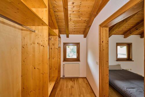 Anwesen Haselbach Haupthaus Ankleidezimmer - 
