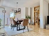 Wohn-/Esszimmer - 