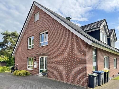Hausansicht - 4 Zimmer Etagenwohnung zur Miete in Augustdorf