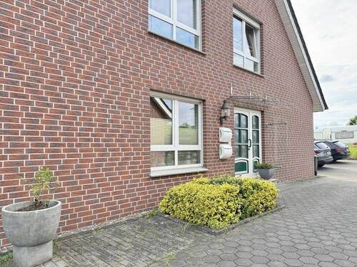 Hauseingang - Etagenwohnung mit 127,00 m&sup2; in Augustdorf zur Miete