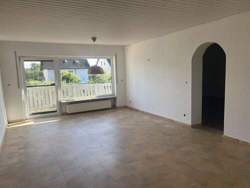 6 Wohn-Esszimmer - 