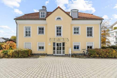 Hausansicht - 3 Zimmer Etagenwohnung zum Kaufen in Erding