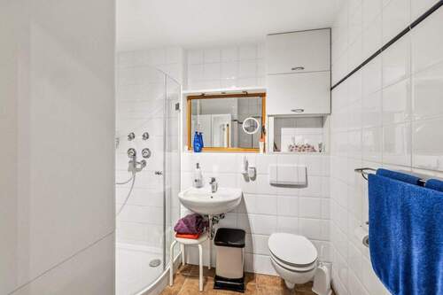 Badezimmer - Etagenwohnung mit 68,50 m² in Erding zum Kaufen