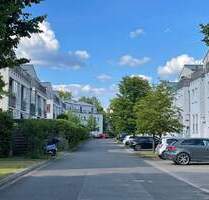 Attraktive Dachgeschoss-Wohnung mit Wannenbad & Terrasse nahe S-Bhf. Karow.... BEZUGSFREI 012026 - Berlin