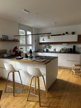 Küche mit Insel & Theke - 