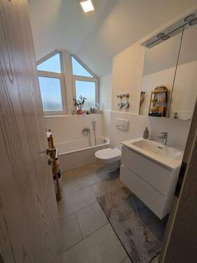 Bad 1 (WC/Badewanne) - 