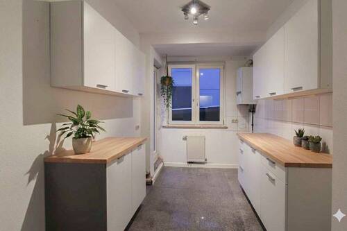 Küche KI - Einfamilienhaus in Stuttgart zum Kaufen