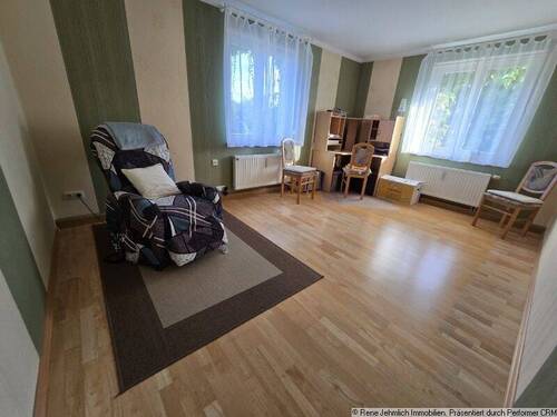 Zimmer 1 im OG - Einfamilienhaus mit 138,00 m² in Limbach-Oberfrohna zum Kaufen