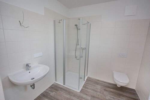 Musterfoto Bad - Etagenwohnung mit 61,90 m² in Kaltenkirchen zur Miete