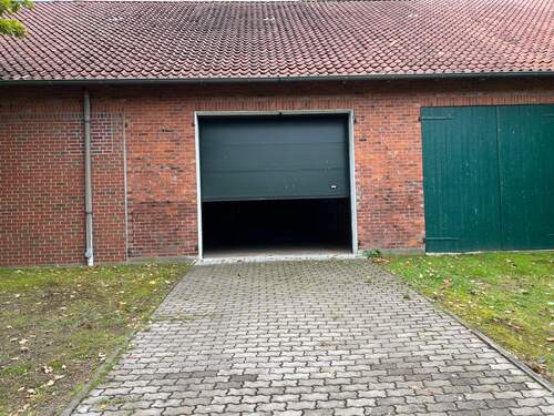 Einfahrt - Halle zur Miete in Neu Wulmstorf