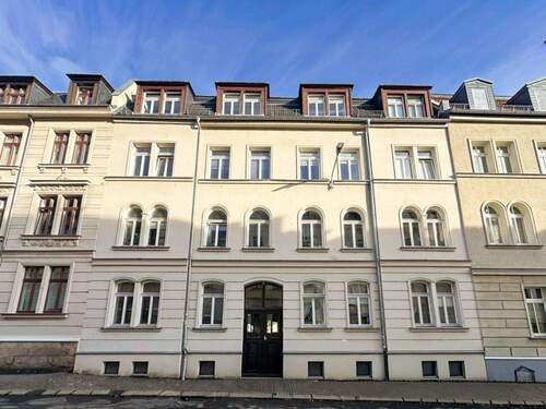 Schönes Mehrfamilienhaus - 